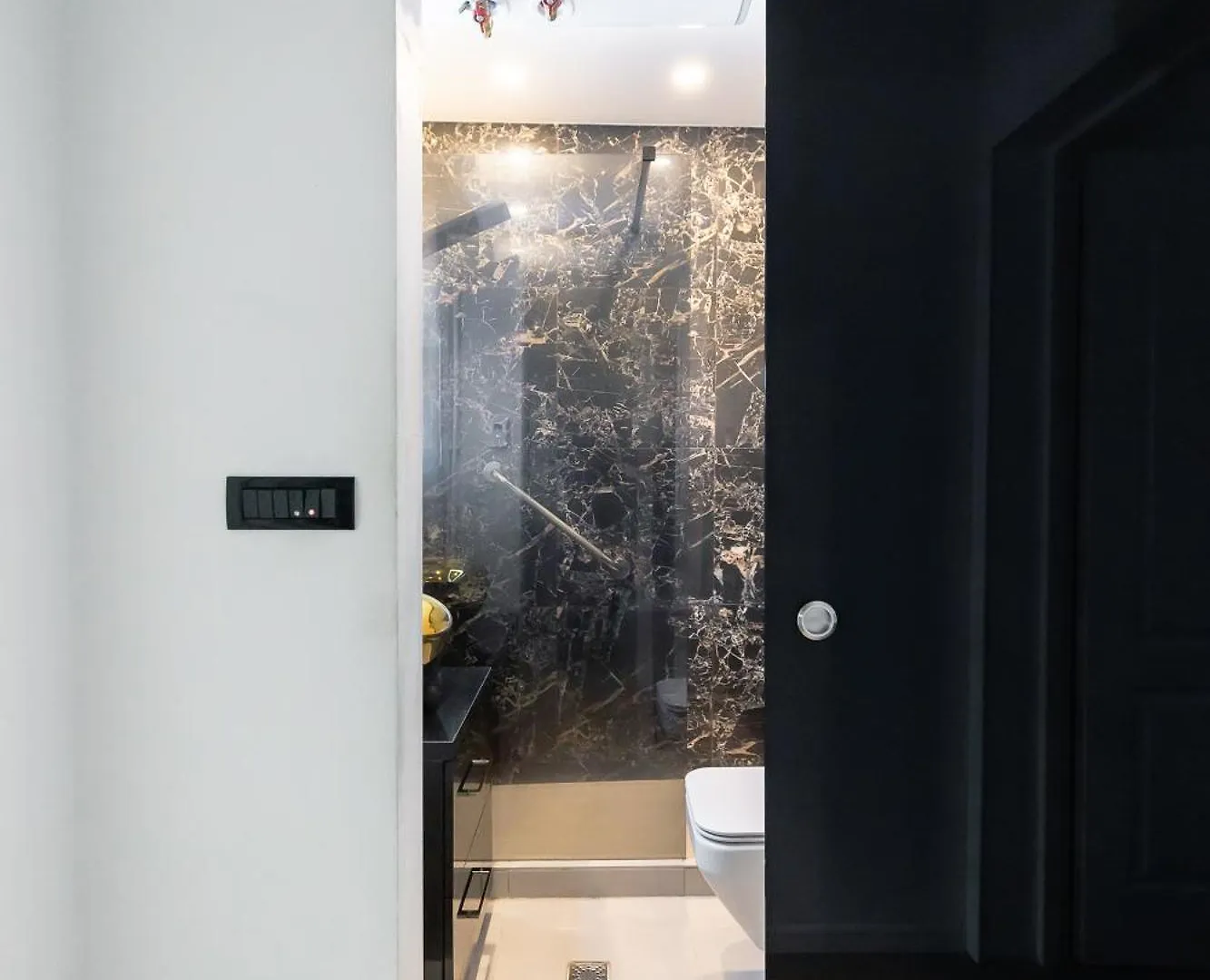 Lazy'S Haven - Modern 2Br Apt In The City Center Bucharest Apartment