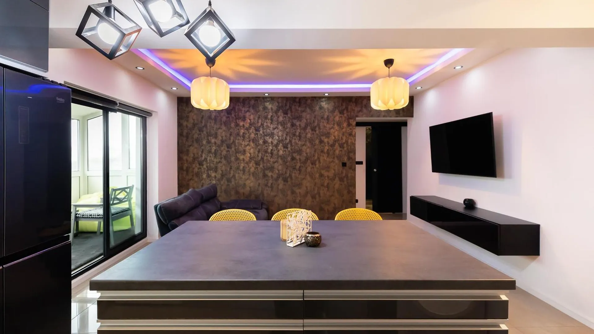 Lazy'S Haven - Modern 2Br Apt In The City Center Bucharest Romania